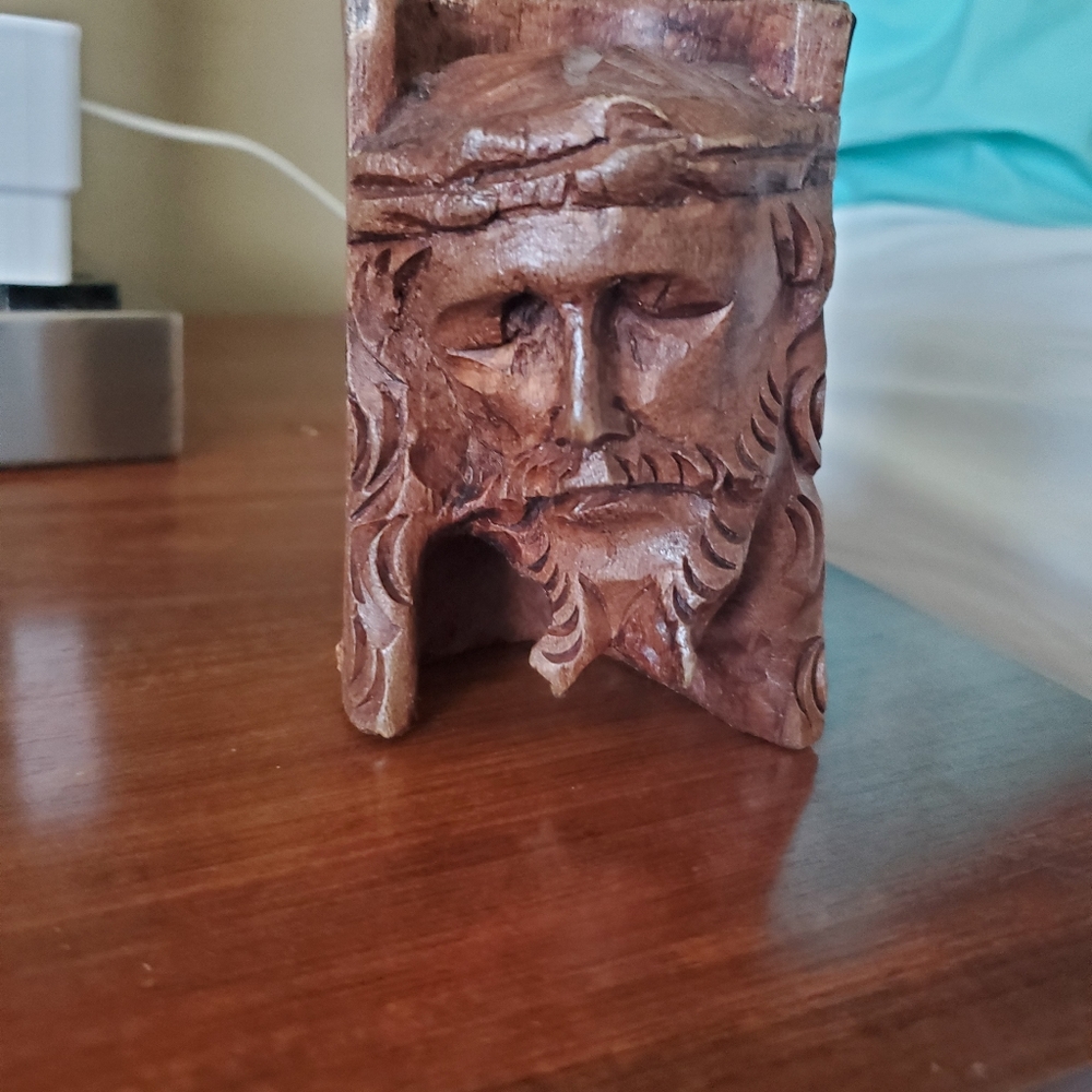 Jesus carving